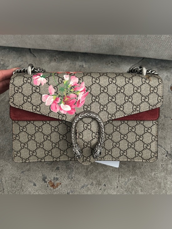 Gucci Handbags - Gucci Dionysus GG Supreme Floral Shoulder Bag
